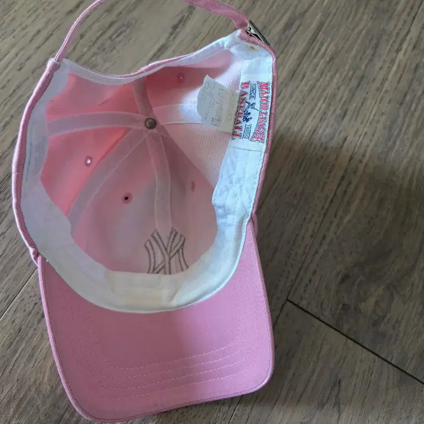 [BUNJANG] New York Yankees Indie Pink Baseball Cap / 뉴욕 양키스 인디핑크색  모자