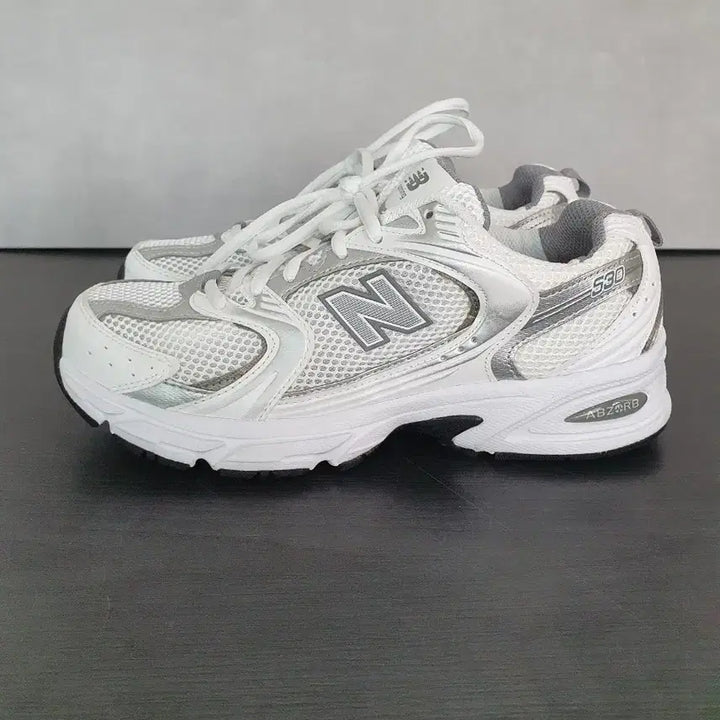 [BUNJANG] New Balance 530 White Silver Sneakers (US 7) / 뉴발란스 530 화이트 실버 (250)