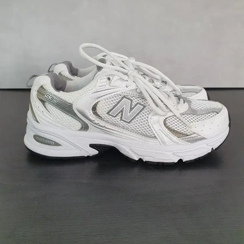 [BUNJANG] New Balance 530 White Silver Sneakers (US 7) / 뉴발란스 530 화이트 실버 (250)