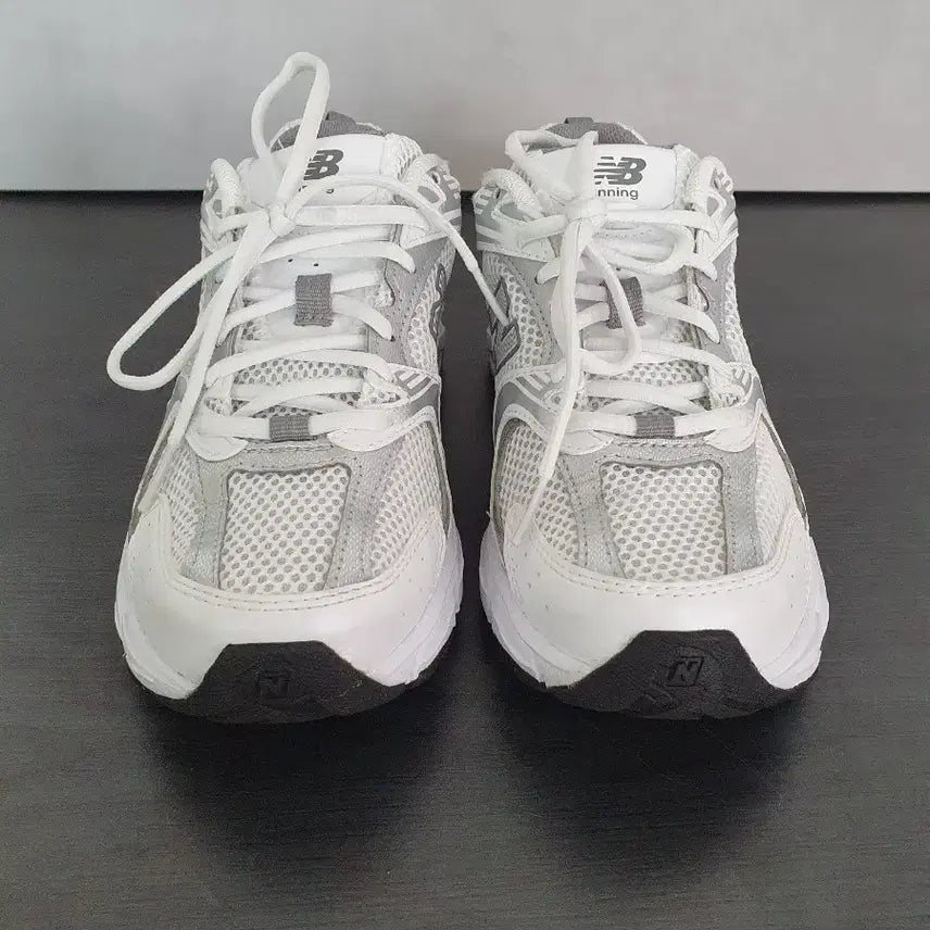 [BUNJANG] New Balance 530 White Silver Sneakers (US 7) / 뉴발란스 530 화이트 실버 (250)