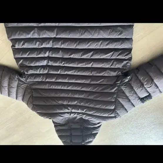 [BUNJANG] Stone Island Lightweight Down Jacket / 100프로정품) 스톤아일랜드 경량패딩
