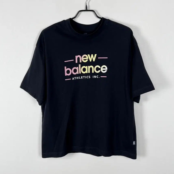 [BUNJANG] New Balance Oversized Black Round Neck Short Sleeve T-Shirt M / 뉴발란스 오버핏 블랙 라운드 반팔 티 티셔츠 여90 M 라덴 빈티지