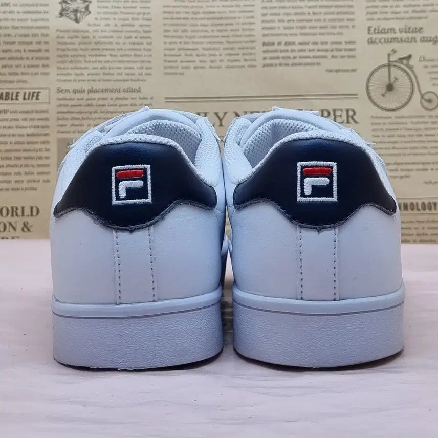 [BUNJANG] Fila Court Deluxe Velcro Sneakers 235 / 휠라 코트디럭스 벨크로 운동화 235