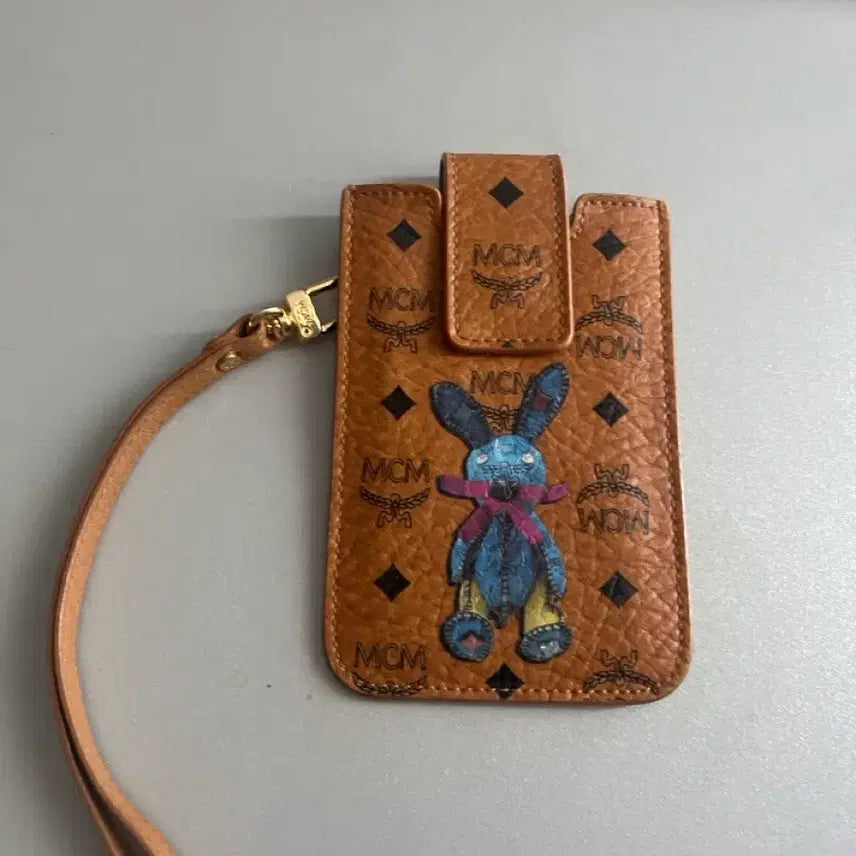 [BUNJANG] MCM Logo Character Card Case with Strap / Mcm카드케이스