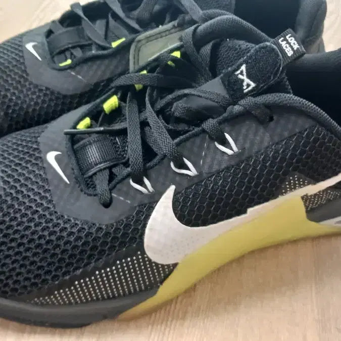[BUNJANG] Nike Metcon 7 Volt CZ8281-017 Training Shoe / 나이키 메트콘 7 볼트 CZ8281-017 헬스화 역도화//280