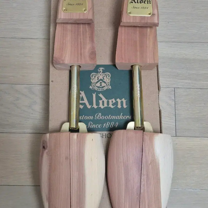 [BUNJANG] Alden Shoe Tree M Size (Set of 3) / 알든 슈트리 (Alden Shoe Tree) m사이즈 신품 3ea
