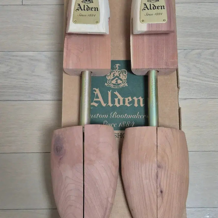 [BUNJANG] Alden Shoe Tree M Size (Set of 3) / 알든 슈트리 (Alden Shoe Tree) m사이즈 신품 3ea