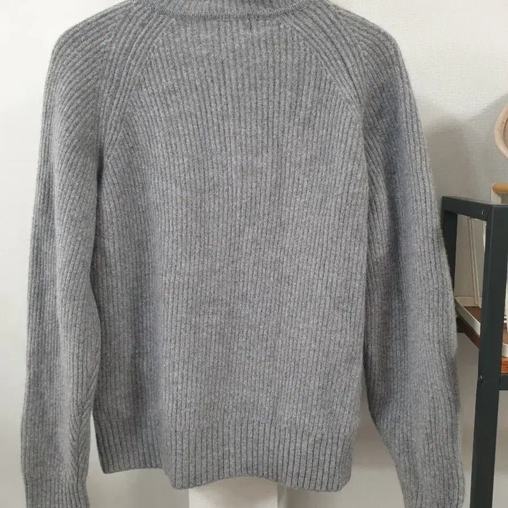 [BUNJANG] Poker Face Gray Knit Zip-Up Cardigan / 포커페이스 그레이 니트 집업 가디건