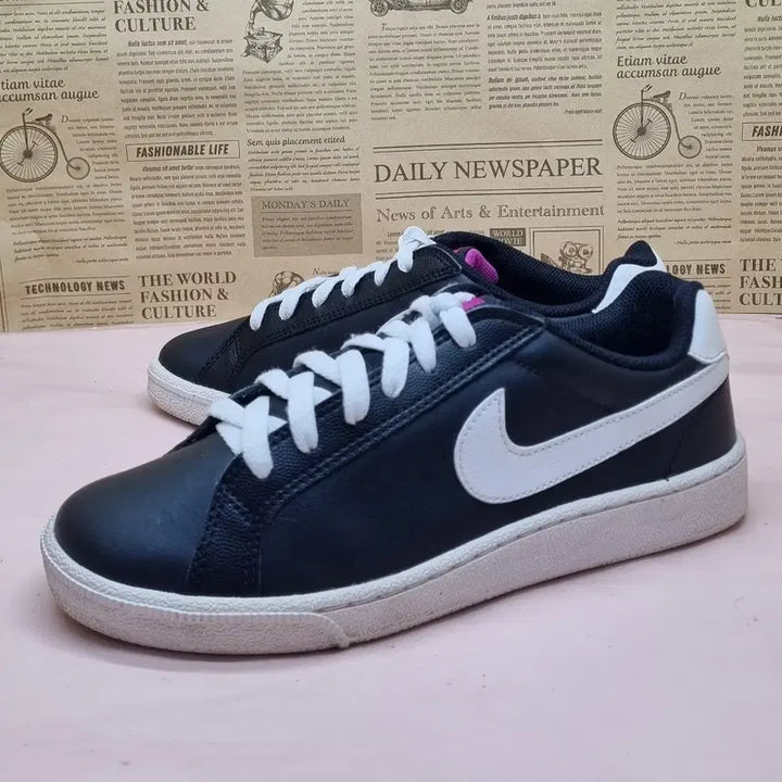 [BUNJANG] Nike Court Majestic Sneakers 245 / 나이키  코트 마제스틱 운동화245