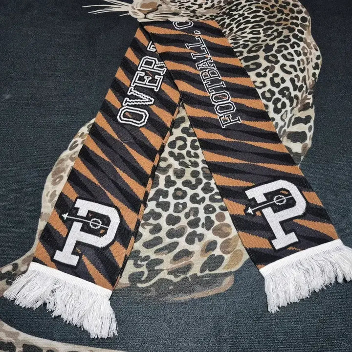 [BUNJANG] MCM X Over the Pitch Collaboration Scarf / MCM X 오버더피치 콜라보 머플러