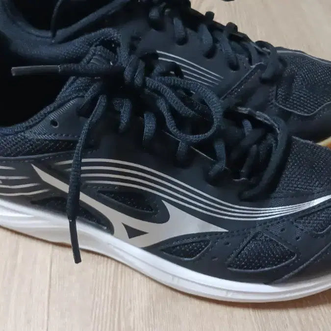 [BUNJANG] Mizuno Cyclone Speed 3 Badminton Shoes / 미즈노 사이클론 스피드 3 블랙 배드민턴화 탁구화 //265