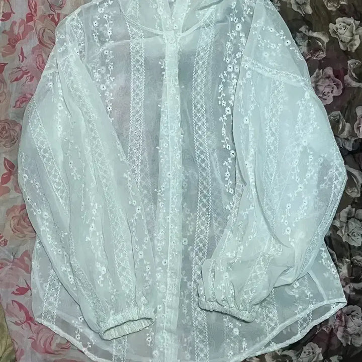 [BUNJANG] Vintage Floral Punch Lace Hooded Jacket / 빈티지 플로랄 펀칭 레이스 후드 자켓