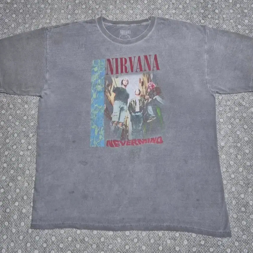 [BUNJANG] Nirvana Nevermind 2nd Album Official T-Shirt / [XL] 너바나 2집 네버마인드 오피셜 -568