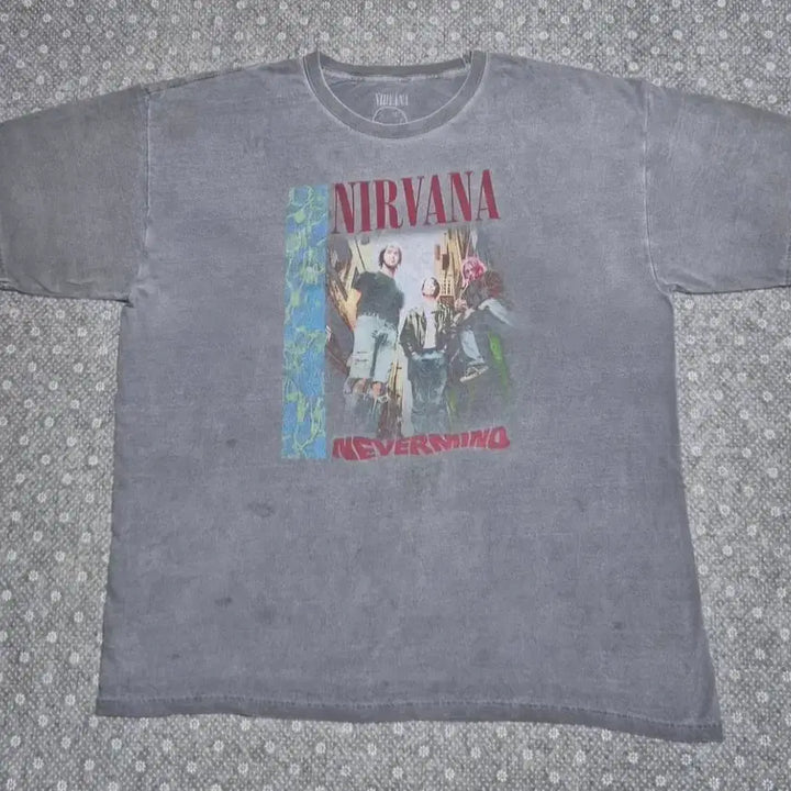 [BUNJANG] Nirvana Nevermind 2nd Album Official T-Shirt / [XL] 너바나 2집 네버마인드 오피셜 -568