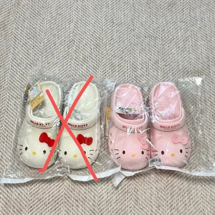 [BUNJANG] Hello Kitty Crocs Mules Slippers / (새상품)헬로키티 크록스 뮬 슬리퍼