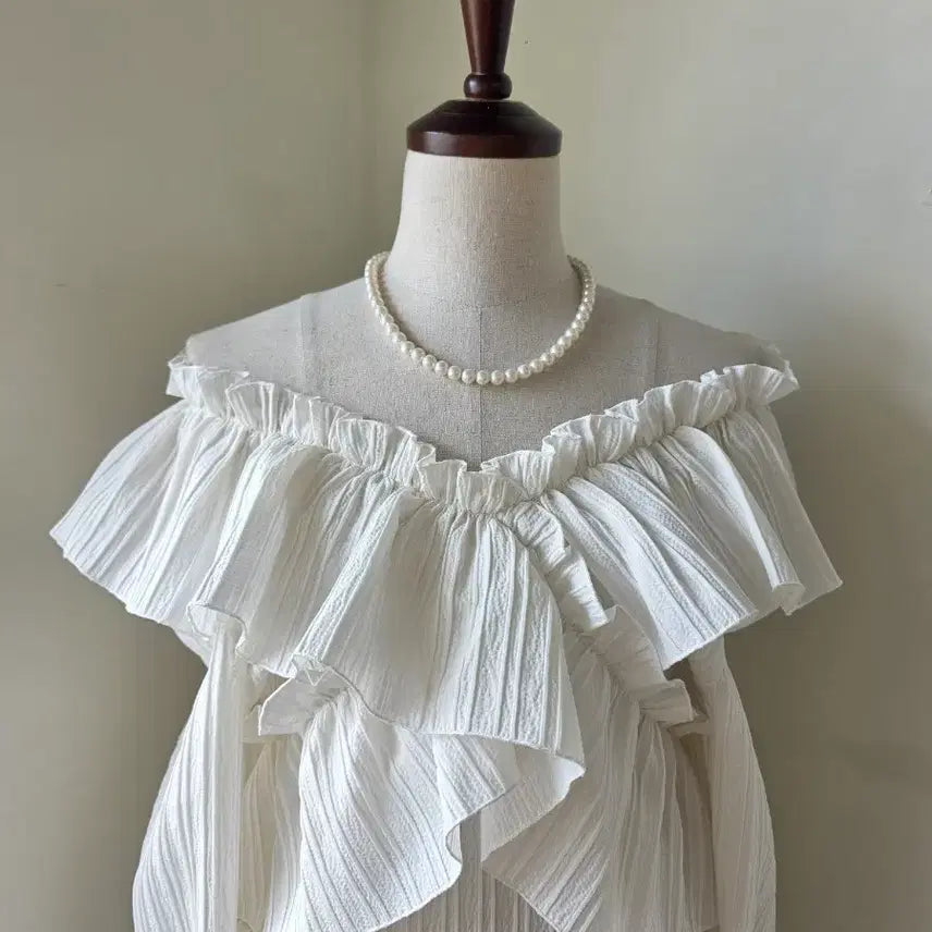 [BUNJANG] Frill Shirring Blouse / 프릴 셔링 블라우스