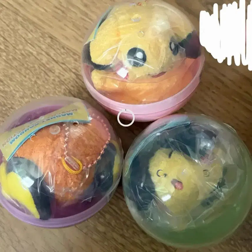 [SOLD OUT] 일괄) 피츄 피카츄 라이츄 찰싹 자석 마스코트 세트 메타몽 놀이터 성수