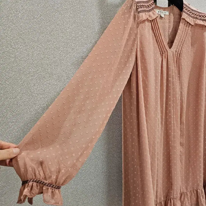 [BUNJANG] Thursday Island Orange Apricot Tone Blouse / 써스데이아일랜드