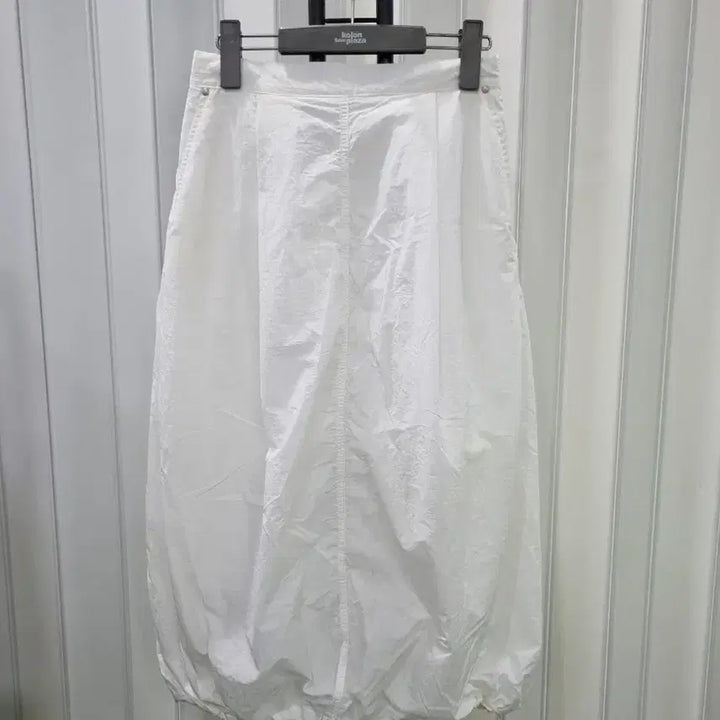 [BUNJANG] 8seconds White Balloon Fit Long Skirt / 에잇세컨즈  화이트 스커트