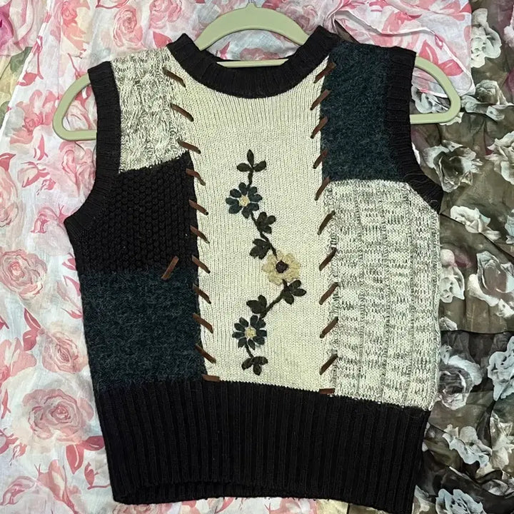 [BUNJANG] Mori Girl Flower Patchwork Knit Vest / 모리걸 플라워 패치워크 니트 베스트