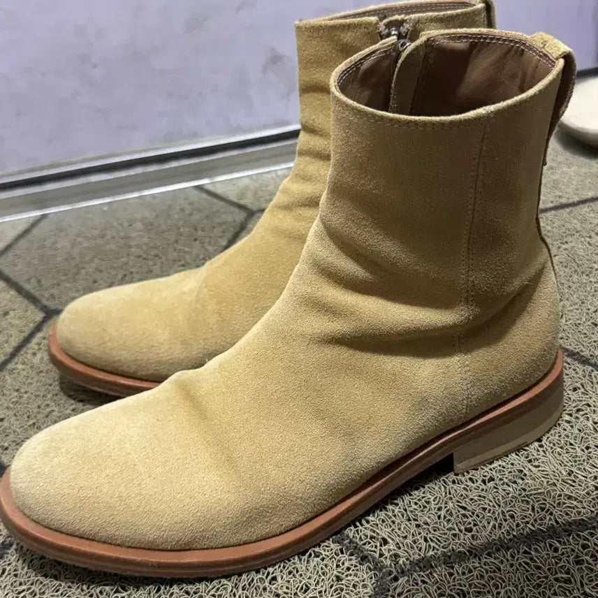 [BUNJANG] Lost Garden Aldo Beige Suede Ankle Boots / 로스트가든 알도 베이지 스웨이드 앵클 부츠