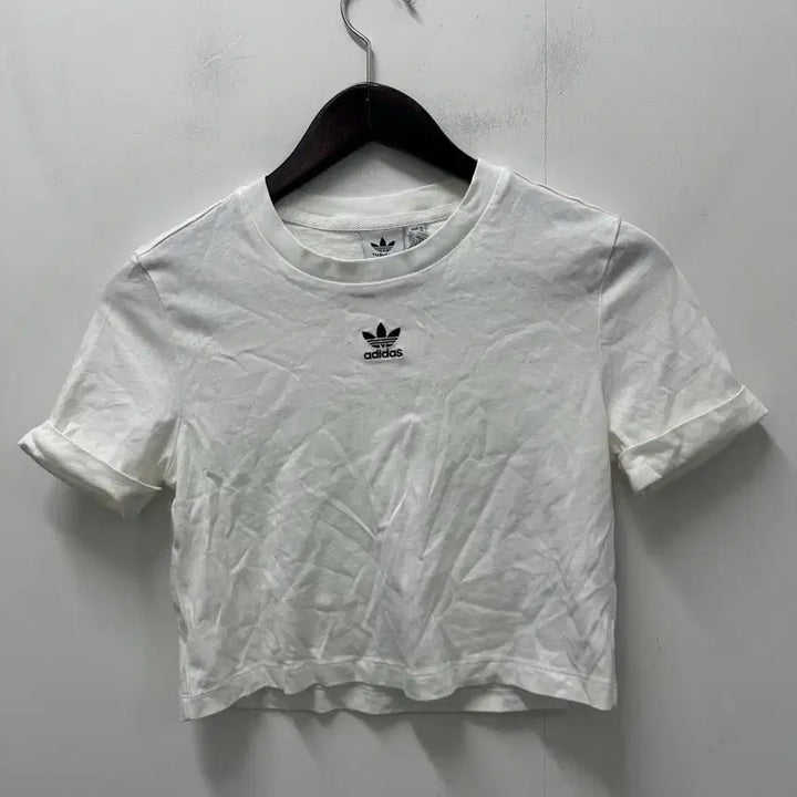 [SOLD OUT] [만원 아라비아빈티지]아디다스 화이트 크롭 반팔 티셔츠 90
