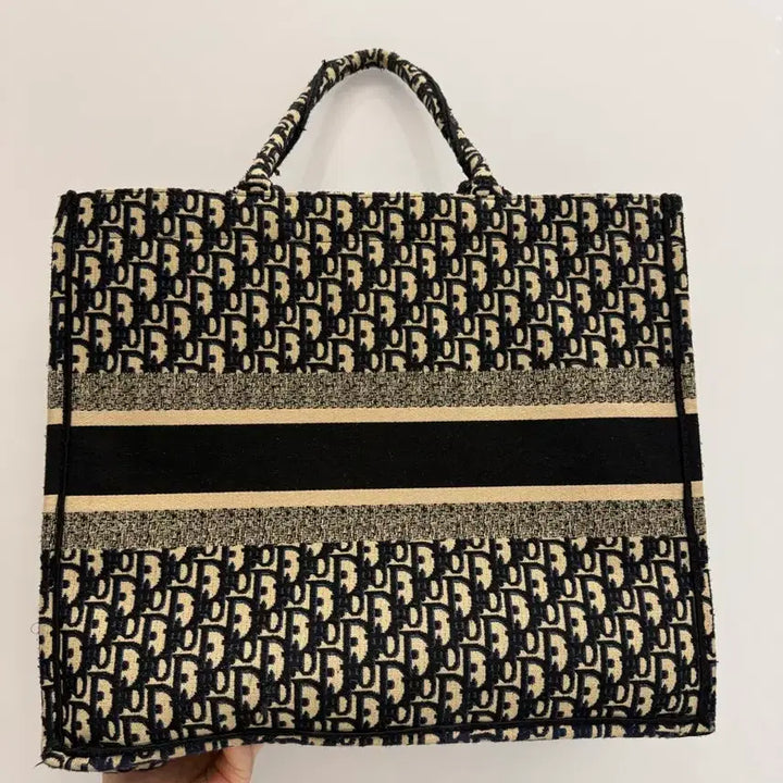 [BUNJANG] Dior Oblique Pattern Book Tote Bag Large / 디올 오블리크 패턴 북토트백 라지