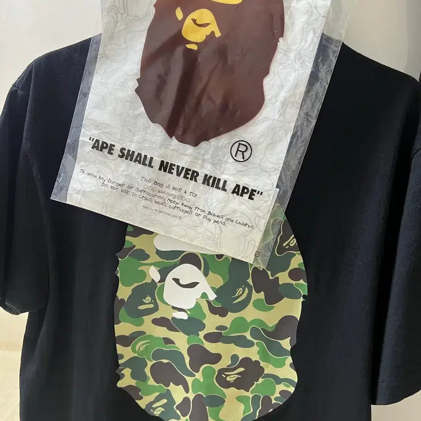 [BUNJANG] BAPE Graphic T-Shirt / 베이프 m 반팔