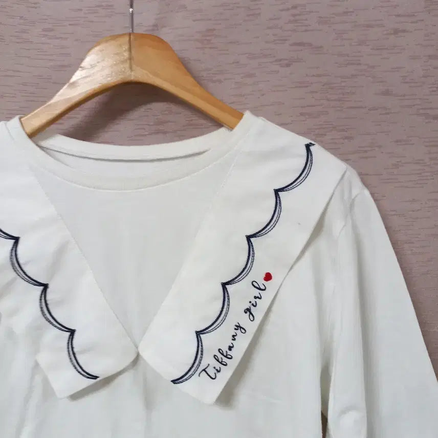 [BUNJANG] TIFFANY White T-Shirt Women&