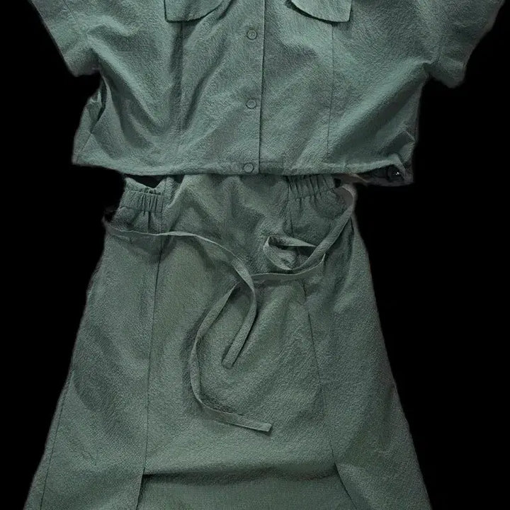 [BUNJANG] LBL Cropped Shirt and Skirt Set-up Khaki / LBL 크롭 셔츠 스커트 셋업 카키세트