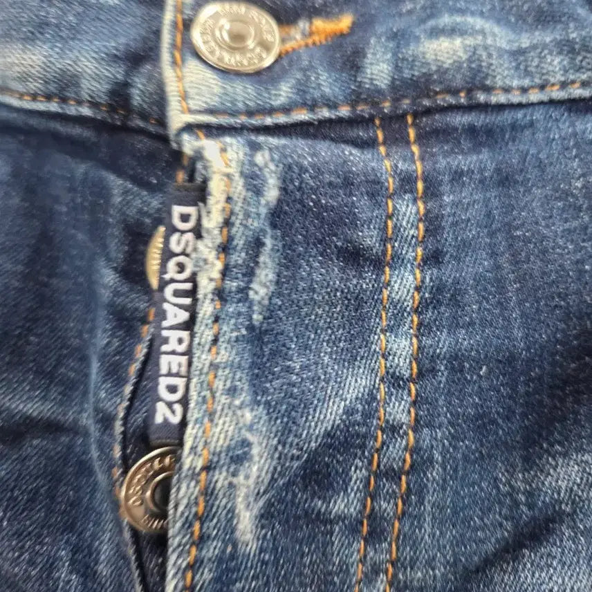 [BUNJANG] DSQUARED2 Denim Shorts / 디스퀘어드2 데님 반바지 데미지진 숏팬츠