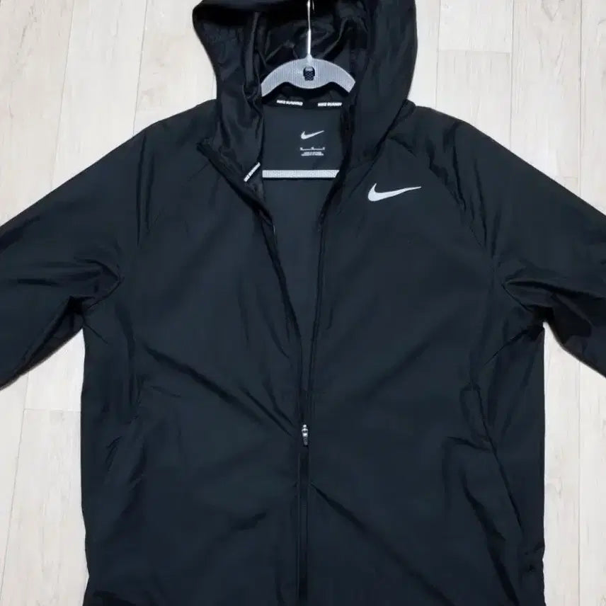 [BUNJANG] Nike Running Windbreaker Jacket (Black, Size 95 M) / (정품) 나이키 런닝 바람막이 자켓 95  M