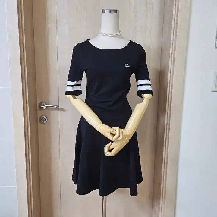 [BUNJANG] Lacoste Black Stripe Short Sleeve Dress / 라코스테 블랙 스트라이프 반팔 원피스 미사용