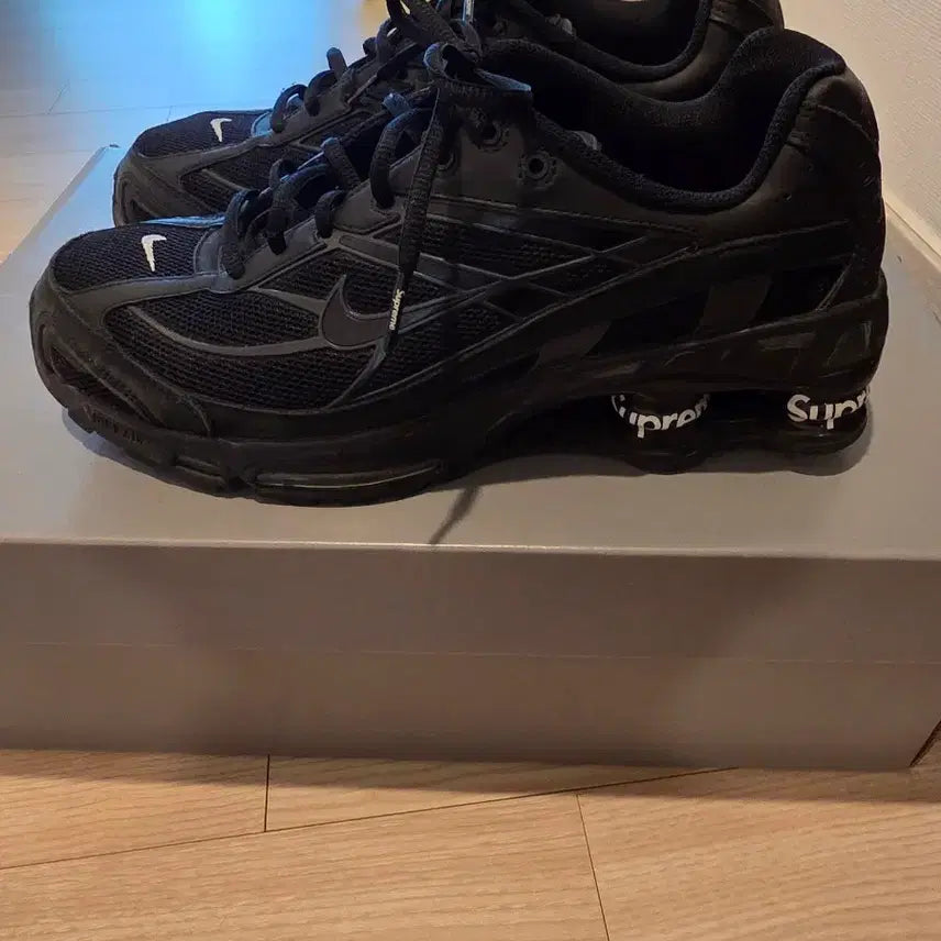 [BUNJANG] Nike Shox x Supreme Black Sneakers 275 / 나이키 샥스 x 슈프림 275
