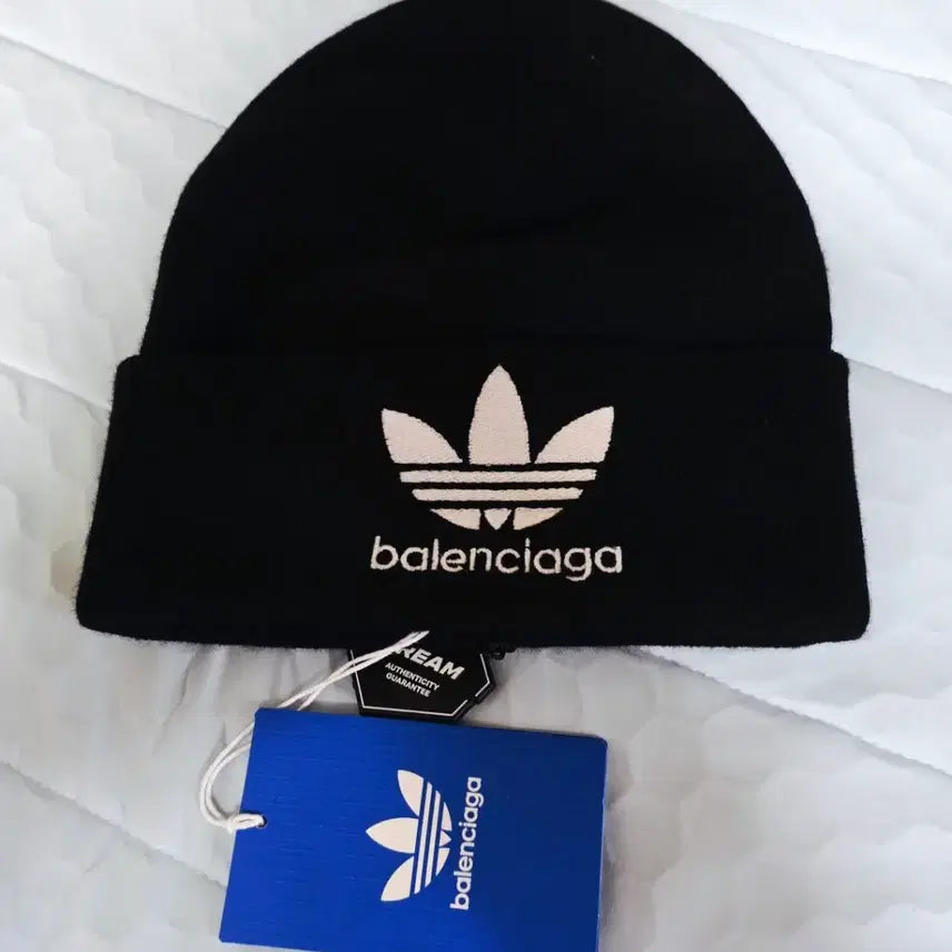 [BUNJANG] Balenciaga x Adidas Beanie Black / 발렌시아가 x 아디다스 비니 블랙
