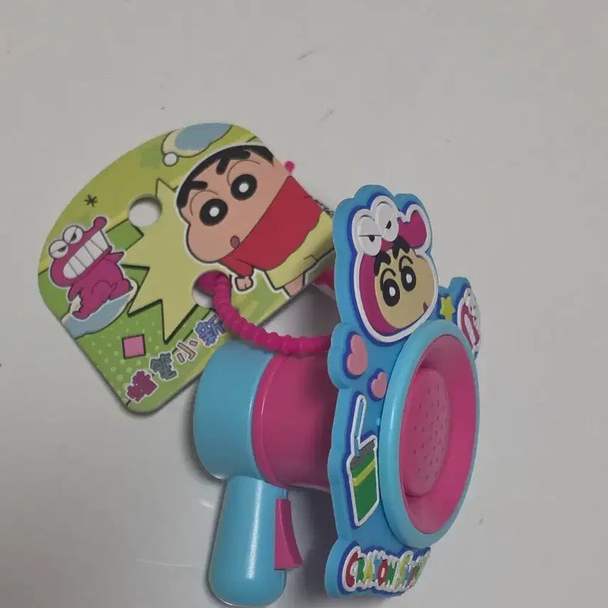 [BUNJANG] Crayon Shin-chan Waniyama-san (Chocobi) Version Megaphone Keychain / 짱구 와니야마상(초코비) 버전 확성기 키링