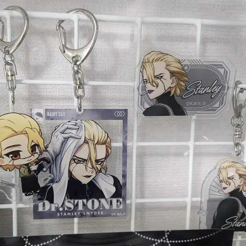 [BUNJANG] Dr. Stone Stanley Snyder Acrylic Keychain &amp; Name Tag Set / 닥터스톤 스탠리 스나이더 아크릴 키링 3종 + 명찰