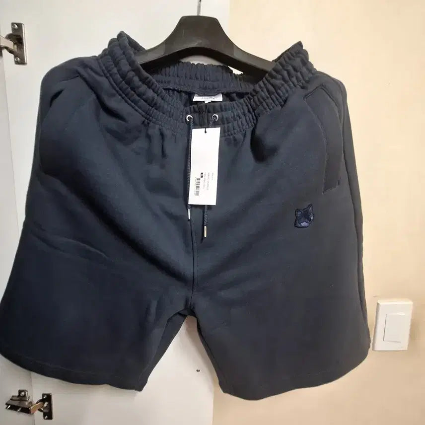 [BUNJANG] Maison Kitsuné Navy Fox Patch Shorts / 메종키츠네 네이비 폭스 반바지 새상품 무료배송