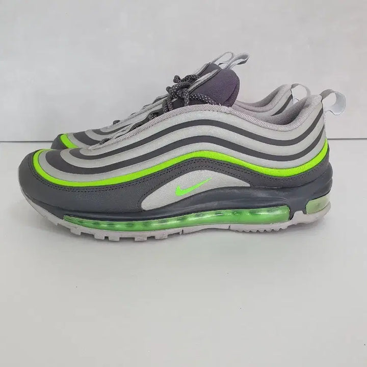 [BUNJANG] Nike Air Max 97 Utility Tinder Grey Electric Green / 나이키 에어맥스 97 유틸리티 틴더 그레이 일렉트릭 그린 (275)