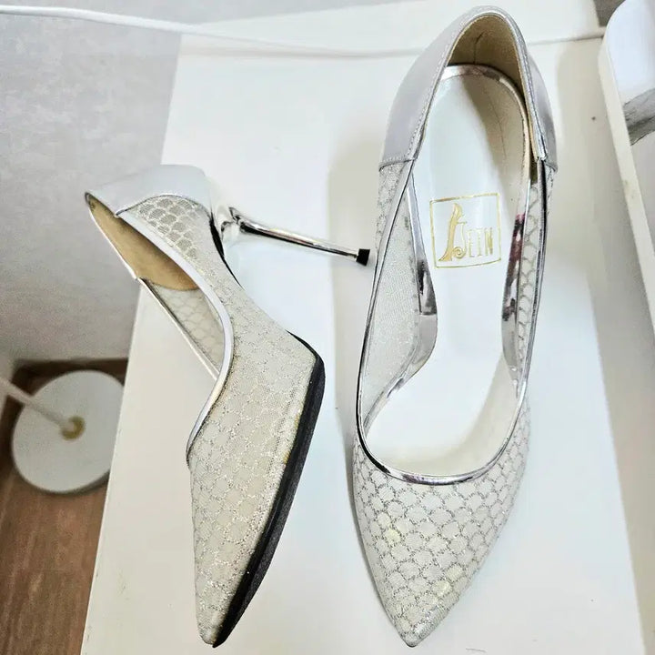 [BUNJANG] Handmade Silver Pearl Stiletto Wedding Shoes (10cm Heel) / 수제화 실버 펄 스틸레토 웨딩슈즈