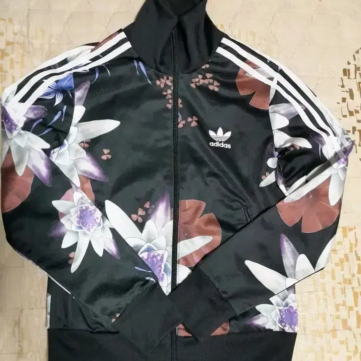 [BUNJANG] Adidas Flower Pattern Track Top Black S / 아디다스 플라워 패턴 트랙탑 블랙 S
