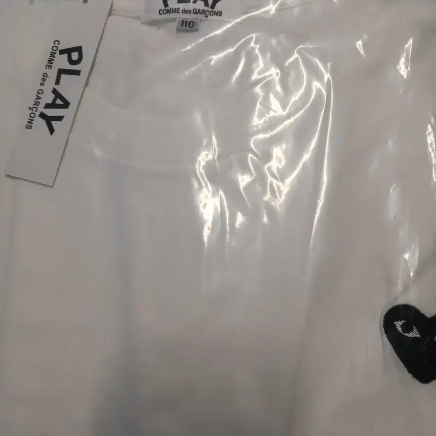 [BUNJANG] Comme des Garçons Play White T-Shirt Size 110 / 꼼데가르송 플레이 흰색 티셔츠 110 사이즈