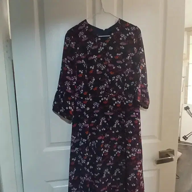 [BUNJANG] Olivia Lauren Flower Pattern Midi Dress / 플라워 패턴 원피스 올리비아로렌