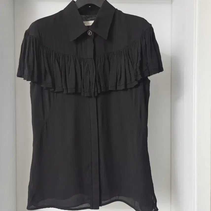 [BUNJANG] MICHAA Ruffle Sleeve Blouse / 미샤 MICHAA 러플 소매 블라우스
