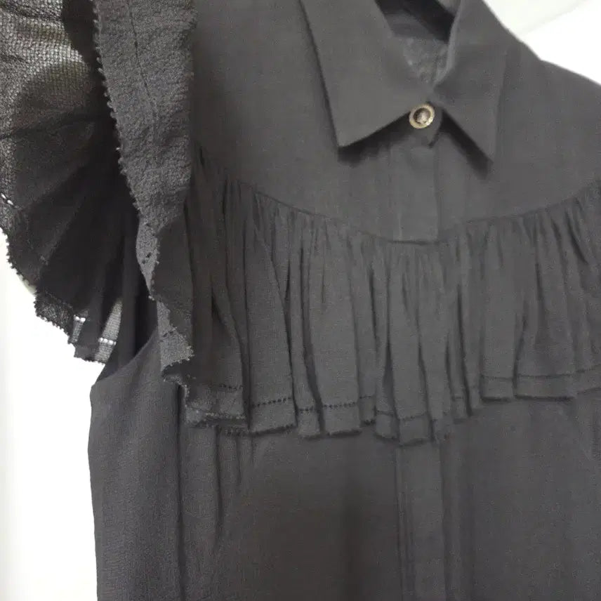 [BUNJANG] MICHAA Ruffle Sleeve Blouse / 미샤 MICHAA 러플 소매 블라우스