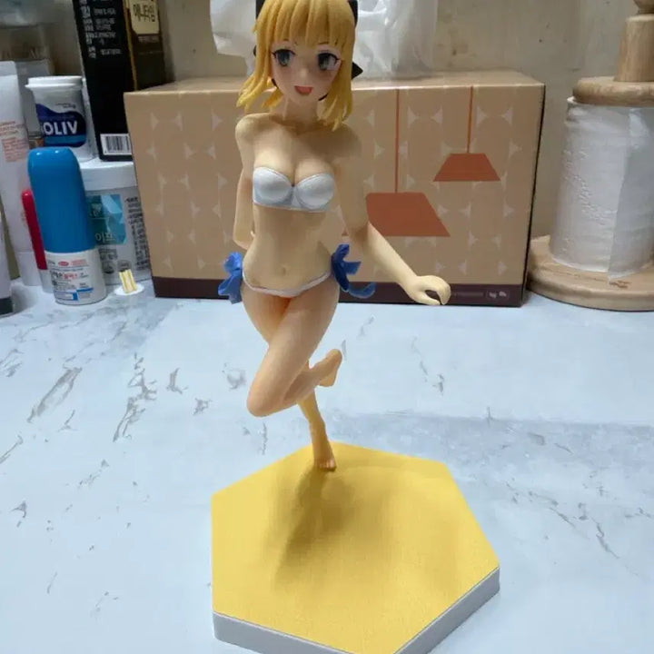 [BUNJANG] Wave 011 Fate/stay night Saber Lily Figure / 웨이브 011 비티퀸즈 페이트 스테이 나이트 세이버 릴리 피규어