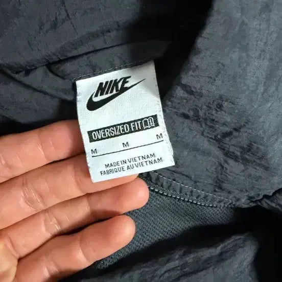 [BUNJANG] Nike Windbreaker Jacket - Size M / 나이키 바람막이M