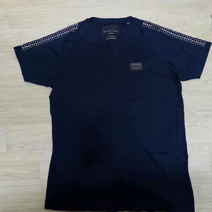 [BUNJANG] Philipp Plein Navy Studded Short Sleeve T-Shirt / 필립플레인 네이비 스터드 반팔 티셔츠
