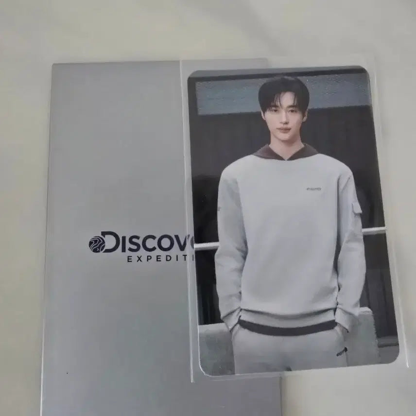 [BUNJANG] Byun Woo Seok Discovery Photocard (Sealed) / 변우석 디스커버리 포카 (미개봉)