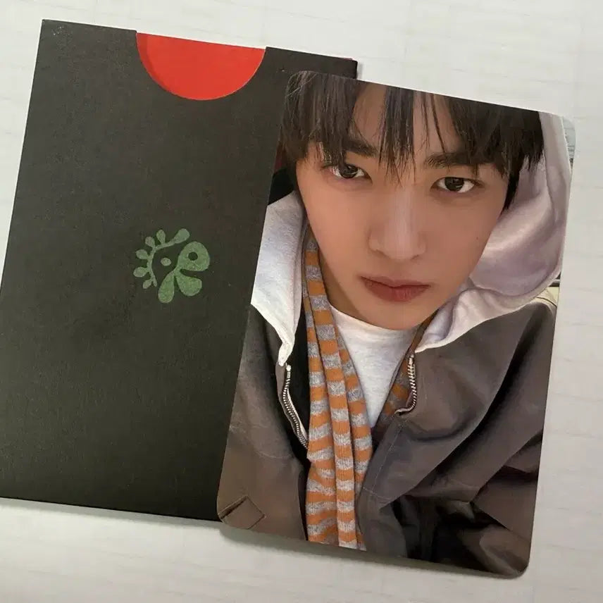 [SOLD OUT] [BUNJANG] VERIVERY GUNHO Red Version Studio Photocard / 코르티스 건호 레드레드 공방 포카